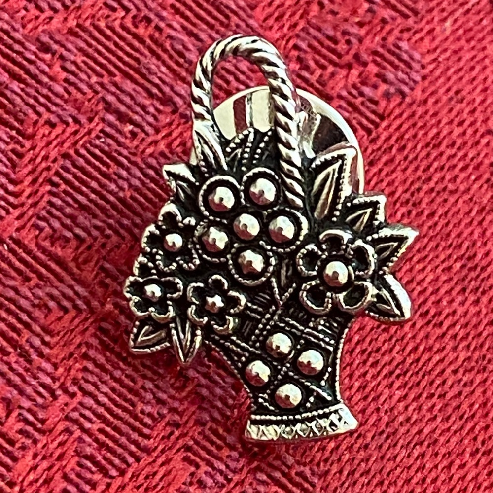Vintage AVON Floral Basket Pin Broach